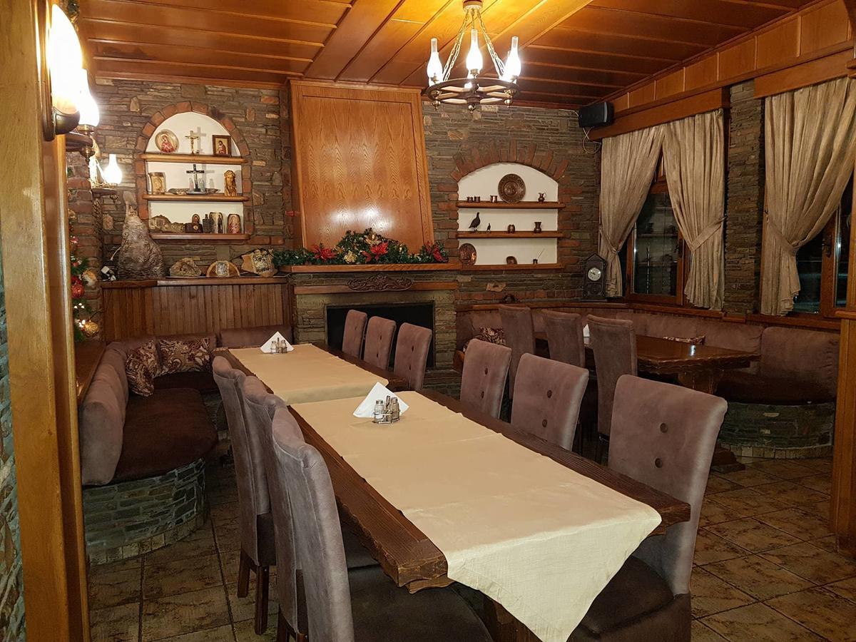 Hotel Παραδοσιακο Като-Лутракі Екстер'єр фото