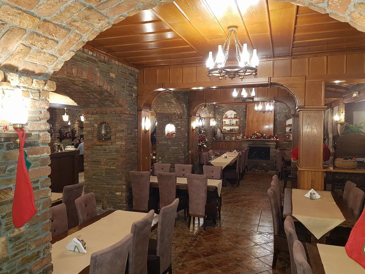 Hotel Παραδοσιακο Като-Лутракі Екстер'єр фото
