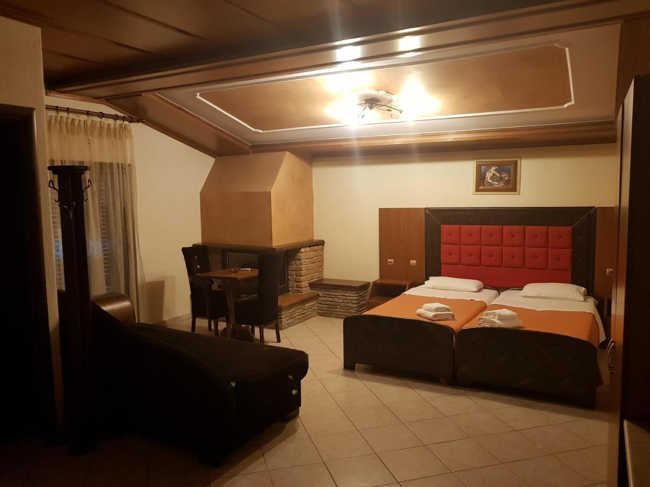 Hotel Παραδοσιακο Като-Лутракі Екстер'єр фото
